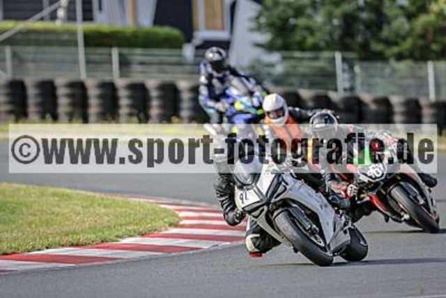 spof1189 | Professionelle Fotos von Sportveranstaltungen, aber auch Hochzeiten und anderen Events. - Realisiert mit Pictrs.com