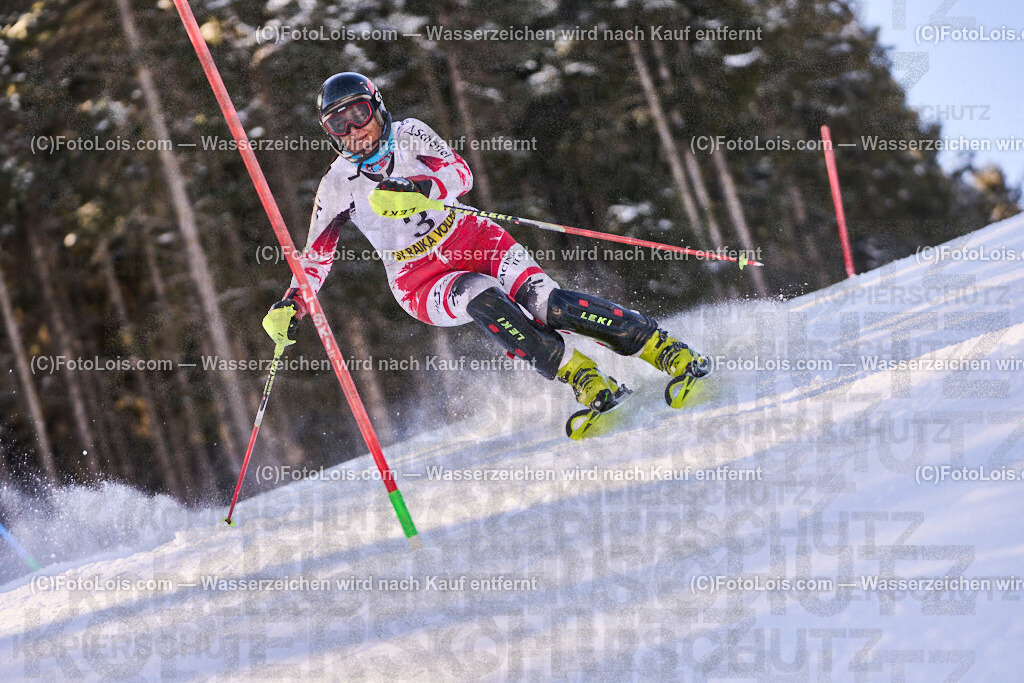 ALP6116_MASTERS-OeM-SL_Glungezer_Duerschmid Gundi | Alpine Österreichische Mastersmeisterschaften auf dem Glungezer. Tiroler Skiverband, SC Volders, SLALOM - 2. Durchgang, So 2. März 2025.