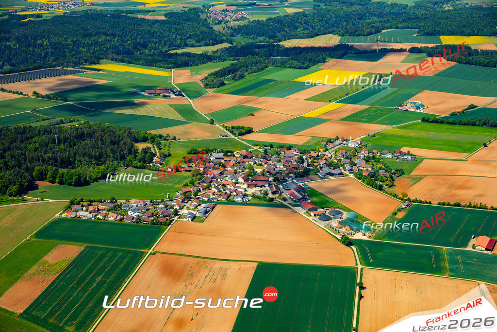 Schrägluftbild  Gimpertshausen  Breitenbrunn - Das Luftbild wurde 2025 vom UL-Flugzeug heraus erstellt ( keine Drohne ) - Hochauflösende Luftaufnahme -Nicht vergleichbar mit Google Maps oder Satelittenbilder- Die Geschenkidee !Mit Lizenz und Bildrechte bestellbar