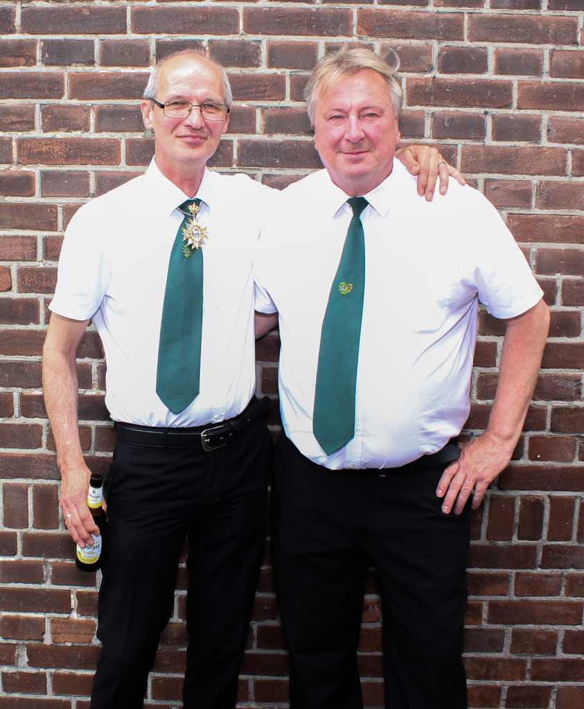 top-top.de-250601-186 | Foto, Video, Fotografie, Videografie, Fotobox, DJ, Discjockey, Musik, Musikbox, Veranstaltung, Photobooth, Amazon, Ebay, Buchtipp, Bestseller, Autor, Verlag, Buch, Wesel, Hamminkeln, NRW, Dinslaken, Rees, Drohne, Hochzeit, Party, Fotobox, Wesel, Fotograf