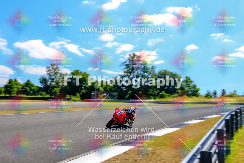 _TCM6561 | Hier findet Ihr Bilder von Touristenfahrten auf der Nürburgring Nordschleife oder von anderen Veranstaltungen die ich besucht habe. Viel Spass beim Durch Schauen 