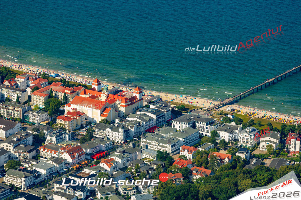 Luftaufnahme Hauptstraße Binz - Die Luftaufnahme wurde 2025 vom UL-Flugzeug heraus erstellt ( ohne Drohne ) - Hochauflösende Luftaufnahme - für professionelle Ausdrucke geeignet. Die Geschenkidee !Mit Lizenz und Bildrechte bestellbar