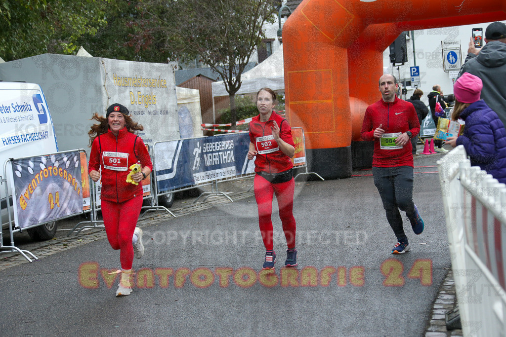 251130_1145_EX1_8626 | Sportfotografie im Rhein-Sieg Kreis, Köln, Bonn, NRW, Rheinland Pfalz, Hessen, etc. Unser Tätigkeitsfeld umfasst den Laufsport vom Volkslauf über den Marathon, Duathlon, Triathon bis zum Ultralauf wie Kölnpfad Ultra oder Schindertrail.