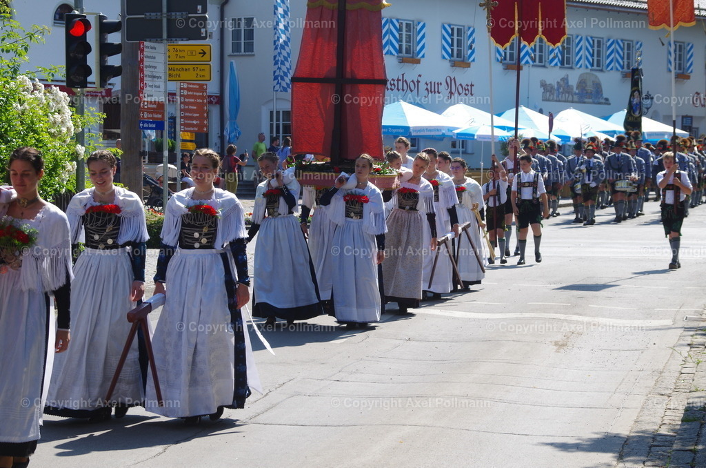IMGP3958 | fotografiert von Axel PollmannLeonhardi Wallfahrt Benediktbeuern und Murnau, Fronleichnam, Fasching, Landschaft im Loisachtal und Benediktbeuern  - Realisiert mit Pictrs.com