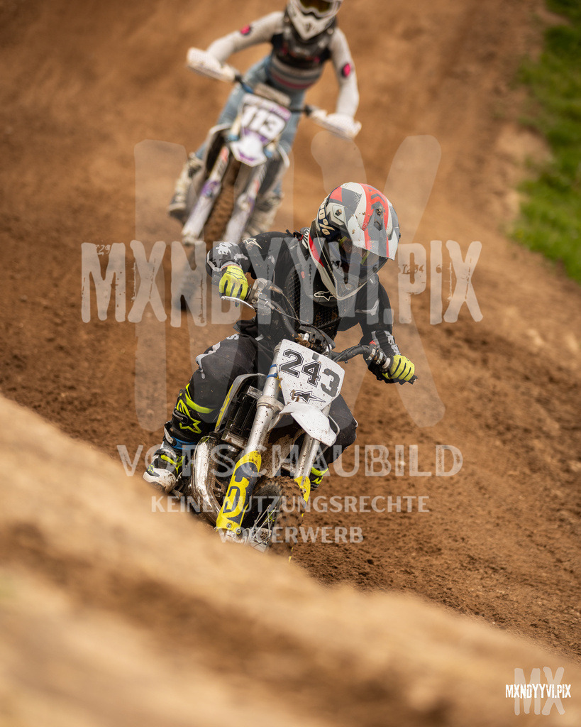 866A5667 | mxndyyvipix