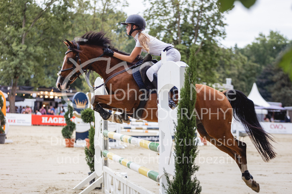 230824_Delbrueck_PonyTrophy-239 | Deine schönsten Turniermomente als professionelle Fotos! Entdecke hochwertige Pferdesport-Fotografie im Online-Shop. Jetzt Fotos finden & bestellen!