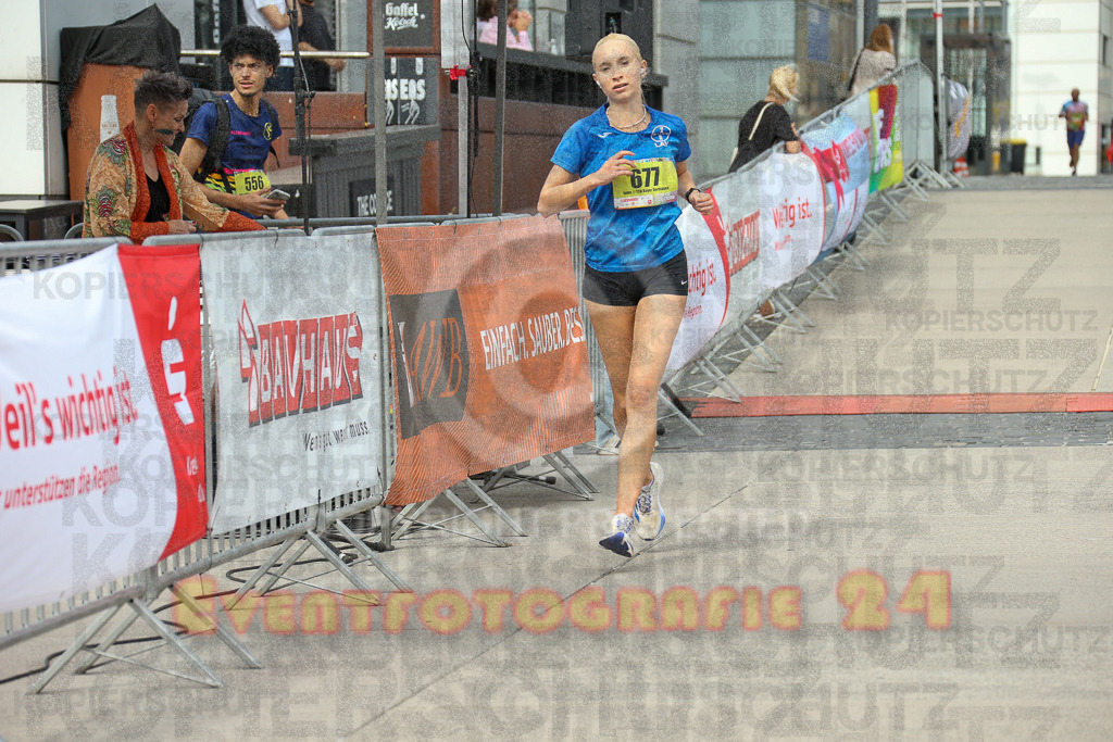 250920_1325_EX1_4438 | Sportfotografie im Rhein-Sieg Kreis, Köln, Bonn, NRW, Rheinland Pfalz, Hessen, etc. Unser Tätigkeitsfeld umfasst den Laufsport vom Volkslauf über den Marathon, Duathlon, Triathon bis zum Ultralauf wie Kölnpfad Ultra oder Schindertrail.