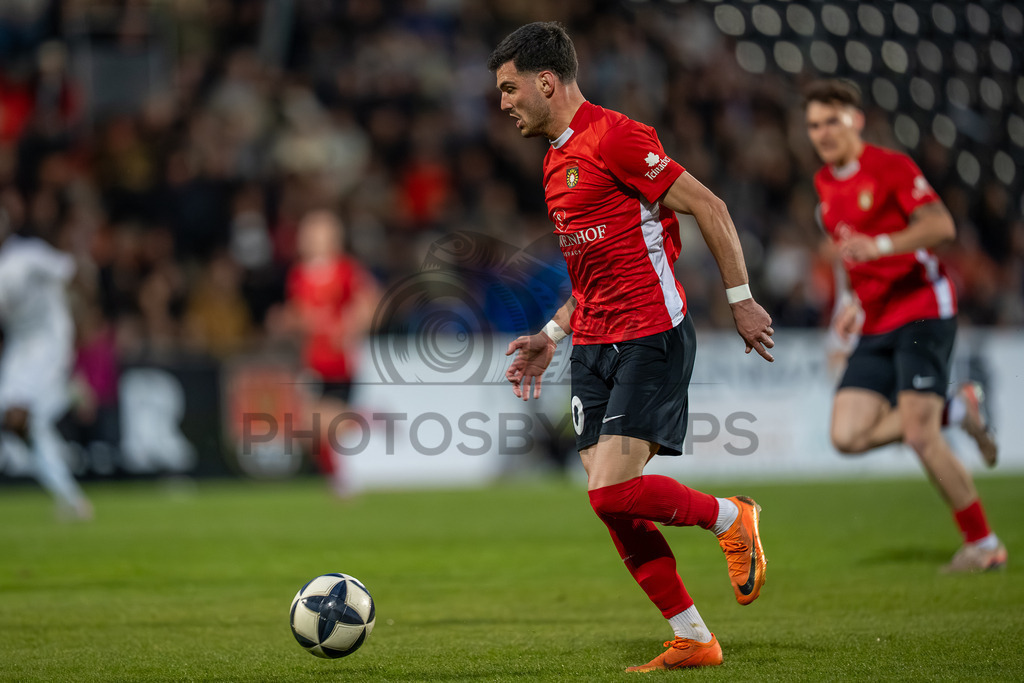 SG Sonnenhof Großaspach vs. SGV Freiberg, Fussball, Regionalliga Suedwest, 30. Spieltag, 22.04.2026 | Mert Tasdelen (SG Sonnenhof Großaspach, #10),SG Sonnenhof Großaspach vs. SGV Freiberg, Fussball, Regionalliga Suedwest, 30. Spieltag, 22.04.2026
