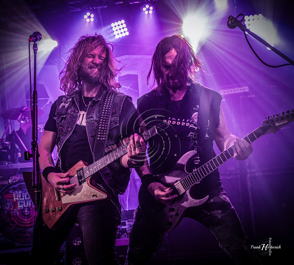Audio Gun | Frank Herberich Fotografie, Frank Herberich, Fotografie, Hochzeit, Portrait, St. Peter Ording, Ording, Westerhever, Nordsee, Frank Fotografie, Hardheim,  Odenwald,Walldürn, Band,Eventfotografie - Realisiert mit Pictrs.com