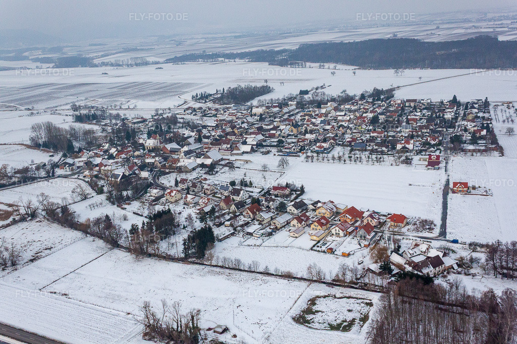Luftbild: Winterlich schneebedeckte Dorf - Ansicht in Barbelroth im Bundesland Rheinland-Pfalz in Deutschland. Foto: IMG_23691.jpg vom 16.01.2010 durch Werner Riehm/FLY-FOTO.de