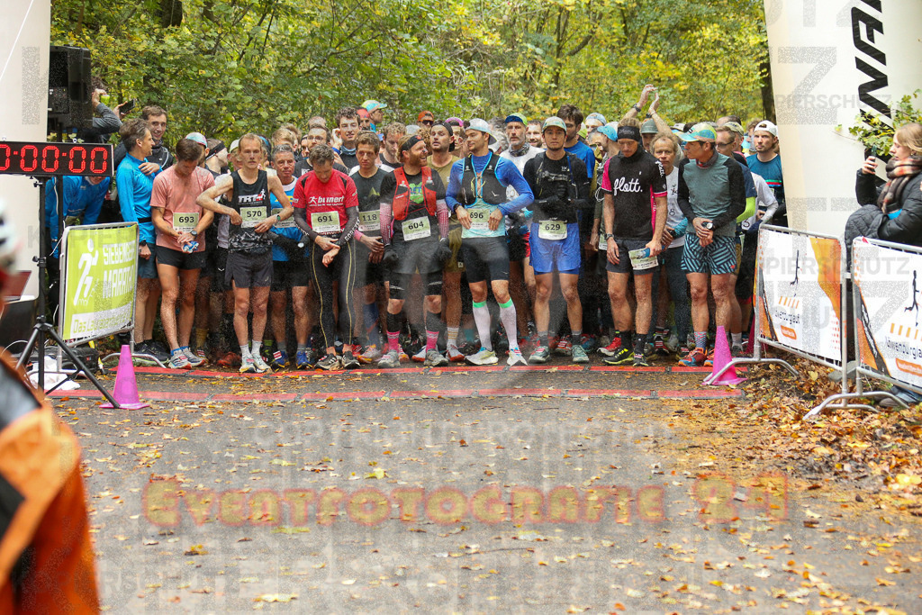251026_1001_EX1_9581 | Sportfotografie im Rhein-Sieg Kreis, Köln, Bonn, NRW, Rheinland Pfalz, Hessen, etc. Unser Tätigkeitsfeld umfasst den Laufsport vom Volkslauf über den Marathon, Duathlon, Triathon bis zum Ultralauf wie Kölnpfad Ultra oder Schindertrail.