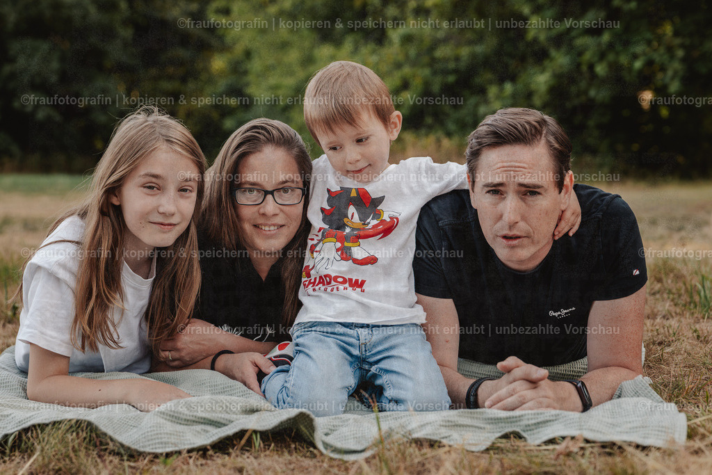 Fraufotografin_O3A2608 | Isabelle Schiminski ist ein Kitafotograf für Wiesbaden, Rheingau, Kiedrich, Untertaunus, Bad Schwalbach, Taunusstein und Mainz