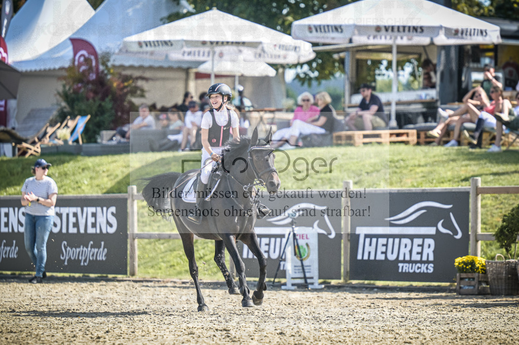 DOS_0602 | Entdecke hochwertige Reitturnierfotos von Foto Oger. Professionell, emotional und authentisch – jetzt Lieblingsmomente im Shop bestellen. - Realisiert mit Pictrs.com