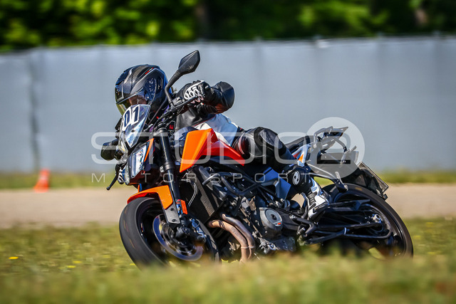 0201-260509DCB-029_201 | Deine Full-Service-Agentur für ✔️Videoproduktionen und ✔️Motorsportfotografie Jetzt Angebot anfragen!