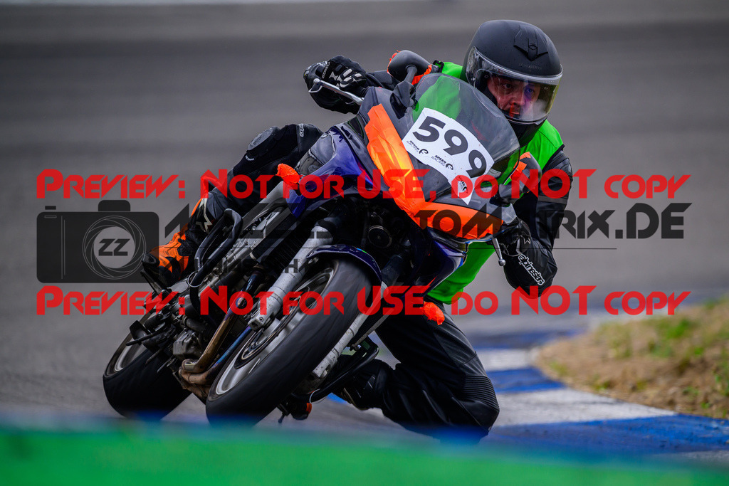 MaZZes_Fotomatrix_20250421_6007705_6790 | ROT