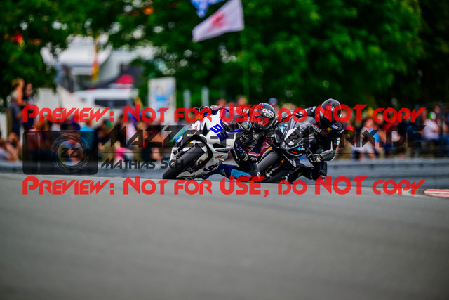 MaZZes_FotoMatrix_240727_6007705_1549 | STK