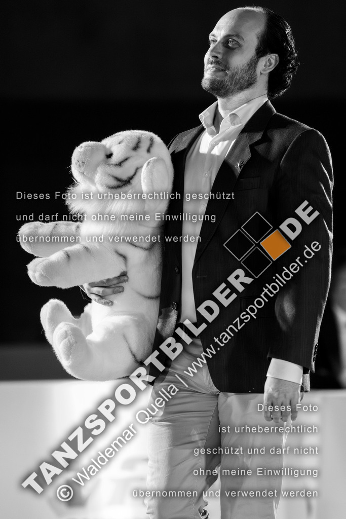 20260322-01354 | Hier finden Sie Tanz Bilder vom Latein und Standard Formationen tanzen. Sportbilder vom Tanzsport. Schöne Fotos und von Weltmeisterschaft, Europameisterschaft, Bundesliga, Regionalliga, Oberliga und Landesliga sowie von GOC Stuttgart, DanceComp, WM Bremen