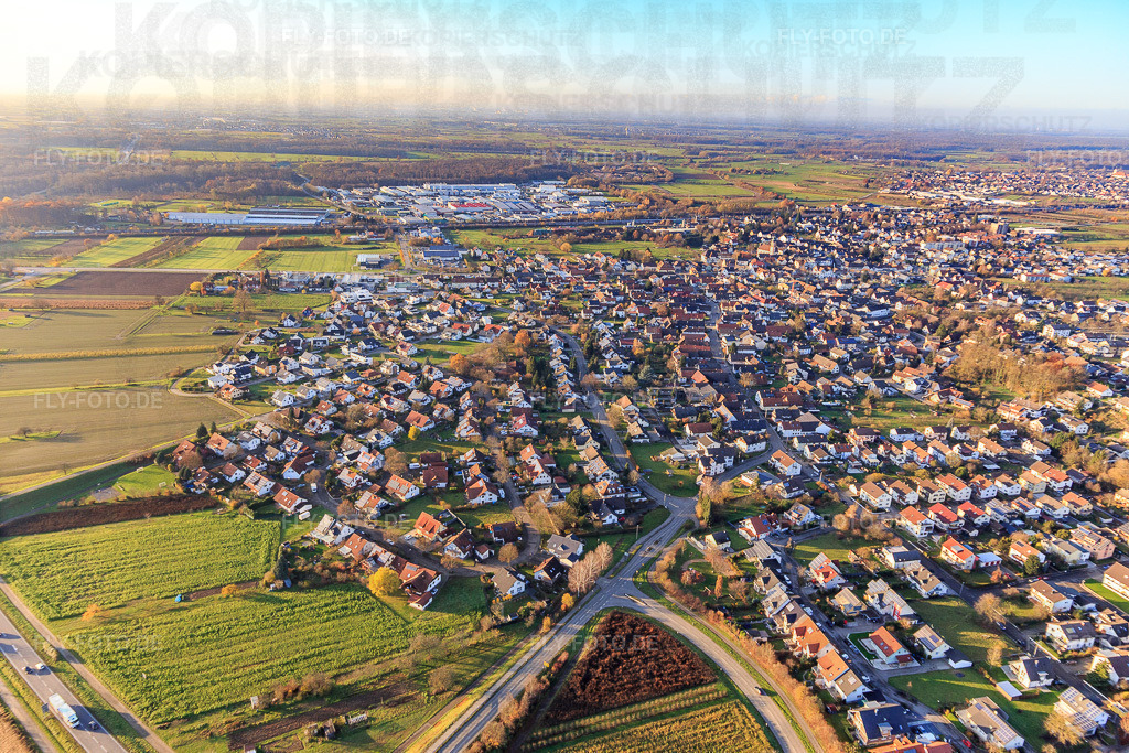 Ortsansicht von Südosten | Luftbild: Ortsansicht von Südosten in Appenweier im Bundesland Baden-Württemberg in Deutschland. Foto: IMG_119945.jpg vom 30.11.2019 durch Werner Riehm/FLY-FOTO.de - Realisiert mit Pictrs.com