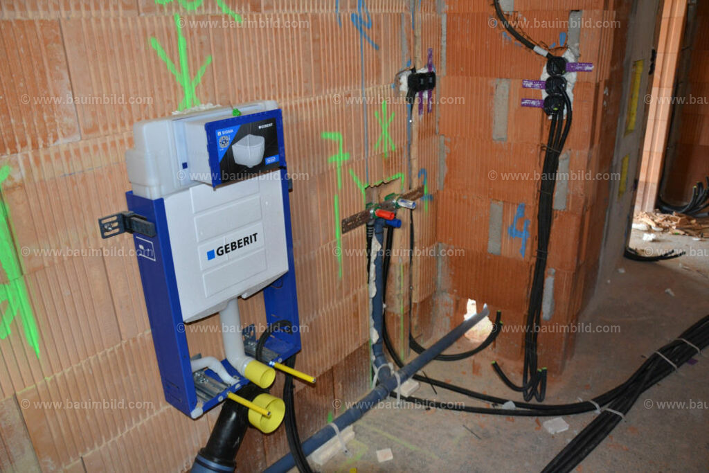 bib-lg15-sanitaer-0074 | Nach LV-Leistungsgruppen sortierte Detailfotos über den Bau eines Hauses. Alle Hausbau-Bilder direkt vom Urheber und Autor der Website Haus-Selber-Bauen.com