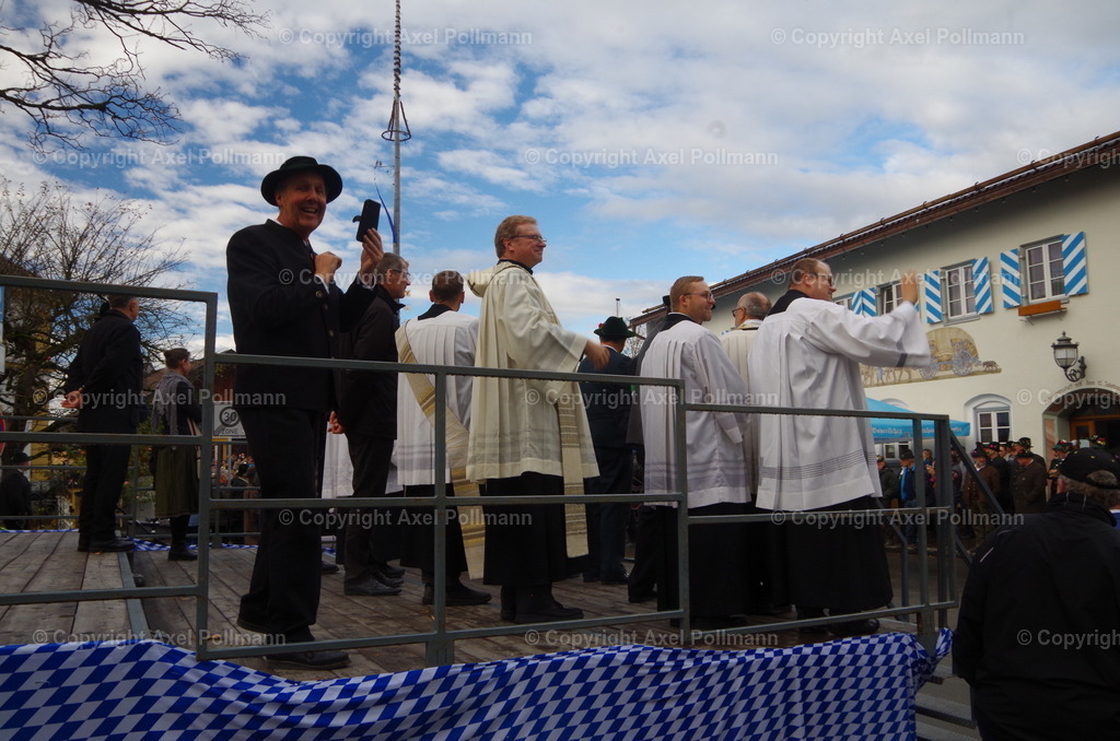 IMGP0466 | fotografiert von Axel PollmannLeonhardi Wallfahrt Benediktbeuern und Murnau, Fronleichnam, Fasching, Landschaft im Loisachtal und Benediktbeuern  - Realisiert mit Pictrs.com