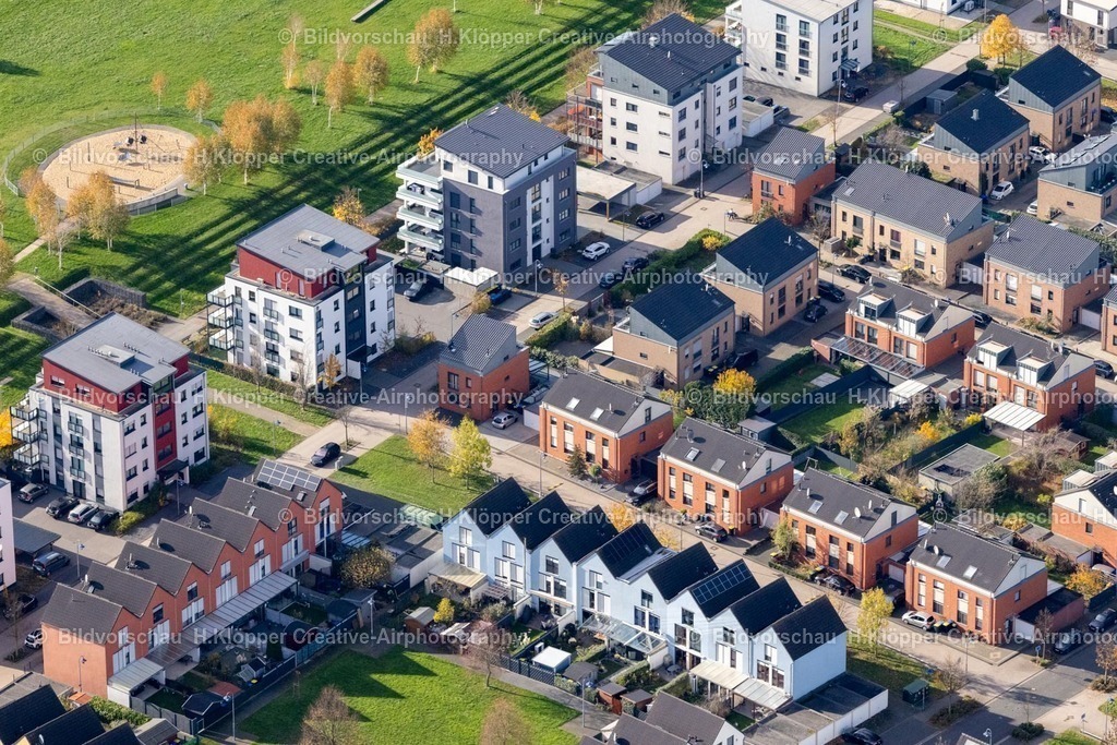 Luftbilder Alsdorf-7421 | Luftbildfotografie Wohngebiet - Mischbebauung der Mehr- und Einfamilienhaussiedlung an der Schachtstraße, Flözstraße in Alsdorf im Bundesland Nordrhein-Westfalen, Deutschland - Realisiert mit Pictrs.com
