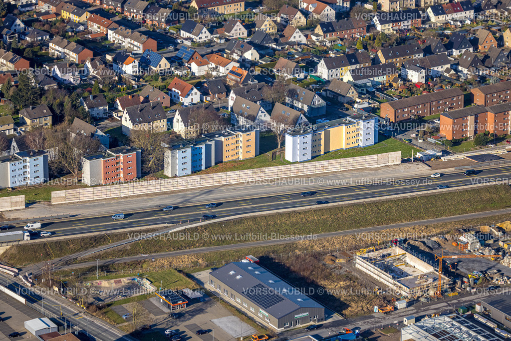 Unna240100301 | Luftbild, Wohnhäuser Königsborner Straße an der Bundesstraße B1 mit Schallschutzwand, Verkehrssituation, Massen, Unna, Ruhrgebiet, Nordrhein-Westfalen, Deutschland