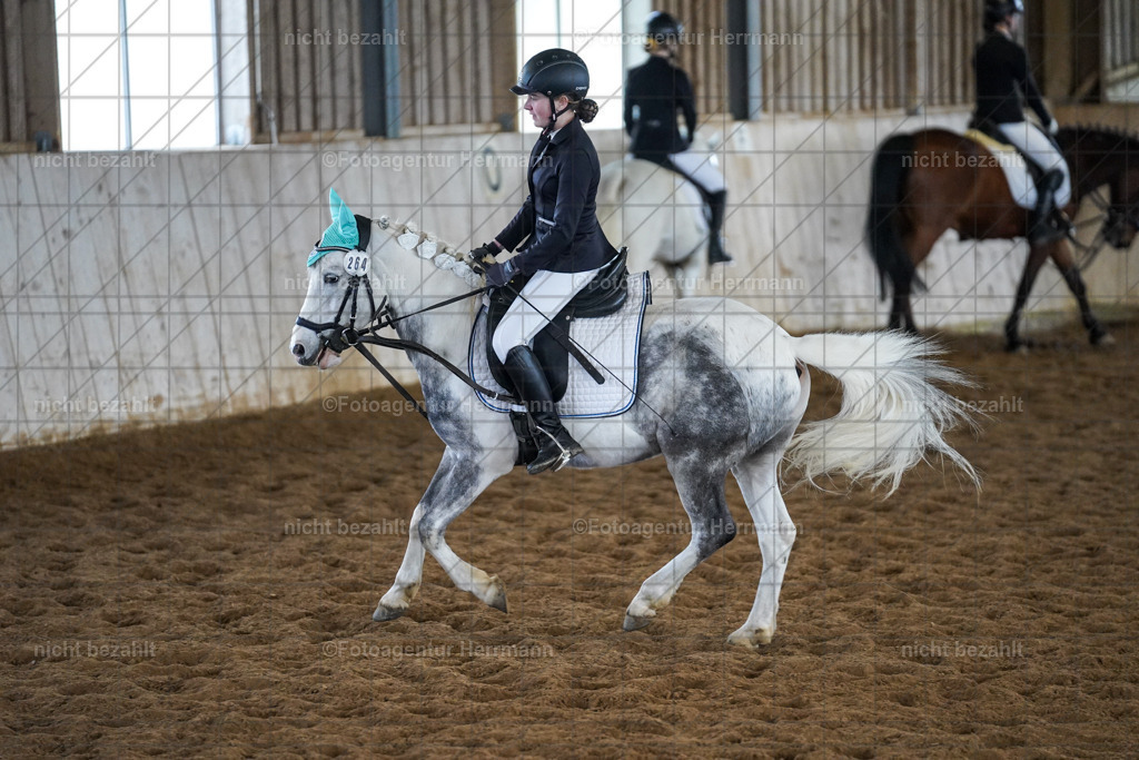 20230518-FAH03792 | Frühjahrsturnier, landberg am Lech, 2023, Reitclub Landsberg, Turnierbilder, Fotos Turnier Landsberg, Fotoagentur Herrmann, Turnierfotografen Bayern, reitsport Fotograf, Pferde Fotograf