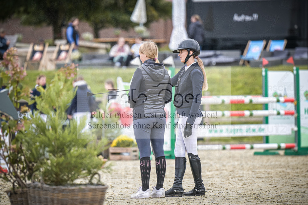 DOS_0064-Son | Entdecke hochwertige Reitturnierfotos von Foto Oger. Professionell, emotional und authentisch – jetzt Lieblingsmomente im Shop bestellen.Deutschlandweite Turnierfotografie. - Realisiert mit Pictrs.com