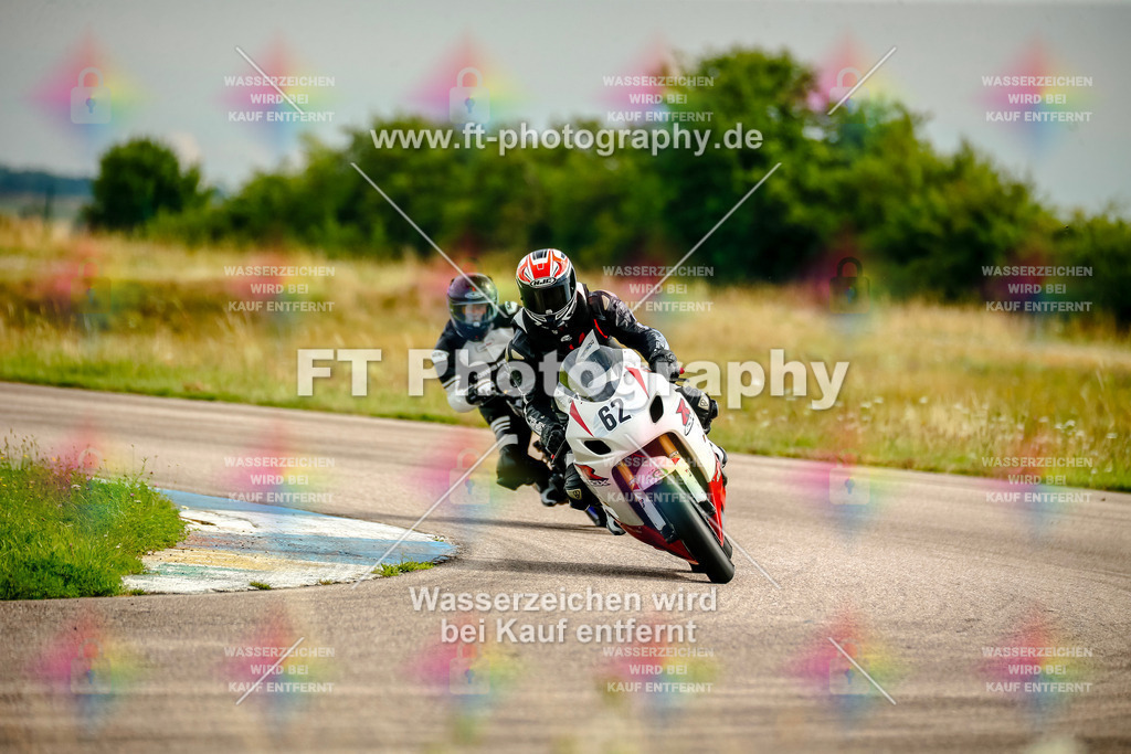 Chambley Juli-2376 | Hier findet Ihr Bilder von Touristenfahrten auf der Nürburgring Nordschleife oder von anderen Veranstaltungen die ich besucht habe. Viel Spass beim Durch Schauen 