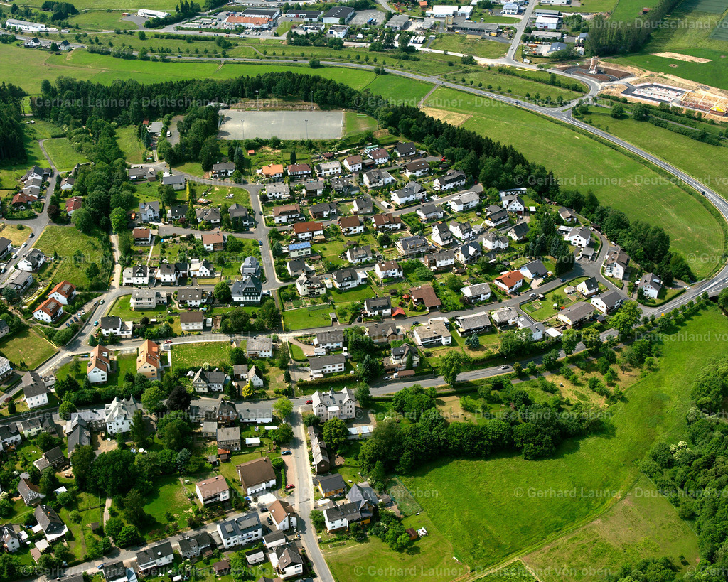 2611088 | STEINBRüCKEN 06.09.2006 Dorf - Ansicht in Steinbrücken im Bundesland Hessen, Deutschland // Village view in Steinbrücken in the state Hesse, Germany Foto: Gerhard Launer