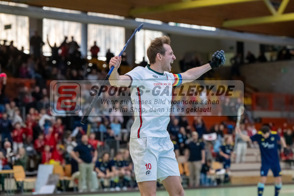HK_20250118_101816 | 1/4 Finale 1. Bundesliga Halle Herren Crefelder HTC - Zehlendorfer Wespen am 18.1.2025 Halle Glockenspitz, Krefeld , Niklas Wellen ( Crefelder HTC 10 )
