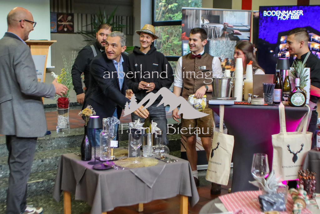 OE7A7125 | Gastronomie / Landrat Raith, am Stand des Hotel Bodenmaiser Hof aus Bodenmais