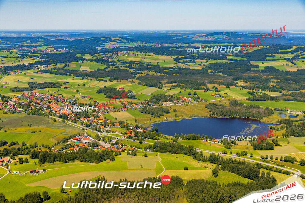 Luftaufnahme der Stadt Bad Bayersoien - Die Luftaufnahme wurde 2025 vom UL-Flugzeug heraus erstellt ( keine Drohne ) - Hochauflösende Luftaufnahme - für professionelle Ausdrucke geeignet. Die Geschenkidee !Mit Lizenz und Bildrechte bestellbar