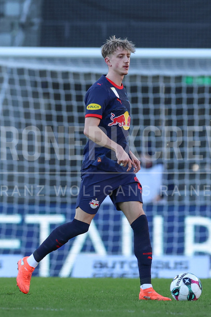 Grazer AK 1902 vs FC Red Bull Salzburg – Austrian Bundesliga | Graz, Austria, 15.Feb.26 - SOCCER - ADMIRAL Bundesliga, Grazer AK 1902 vs FC Red Bull Salzburg. The image shows Tim Drexler (Red Bull Salzburg).