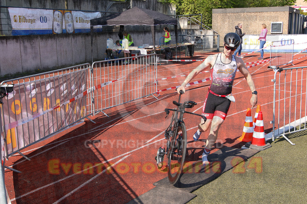 220424_1036_EV8_8748 | Sportfotografie im Rhein-Sieg Kreis, Köln, Bonn, NRW, Rheinland Pfalz, Hessen, etc. Unser Tätigkeitsfeld umfasst den Laufsport vom Volkslauf über den Marathon, Duathlon, Triathon bis zum Ultralauf wie Kölnpfad Ultra oder Schindertrail.