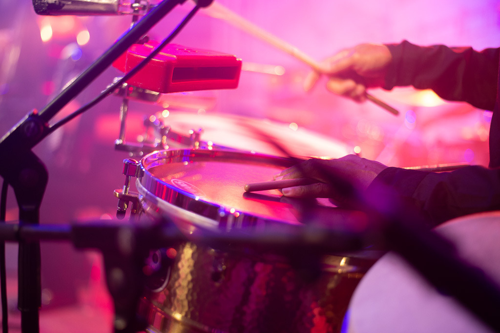 Tango meets Cuba | Tango meets Cuba mit den Klazz Brothers & Cuba Percussion im Forte Belvedere Leisnig zum Festival Hallo Leisnig 2022. - Realisiert mit Pictrs.com