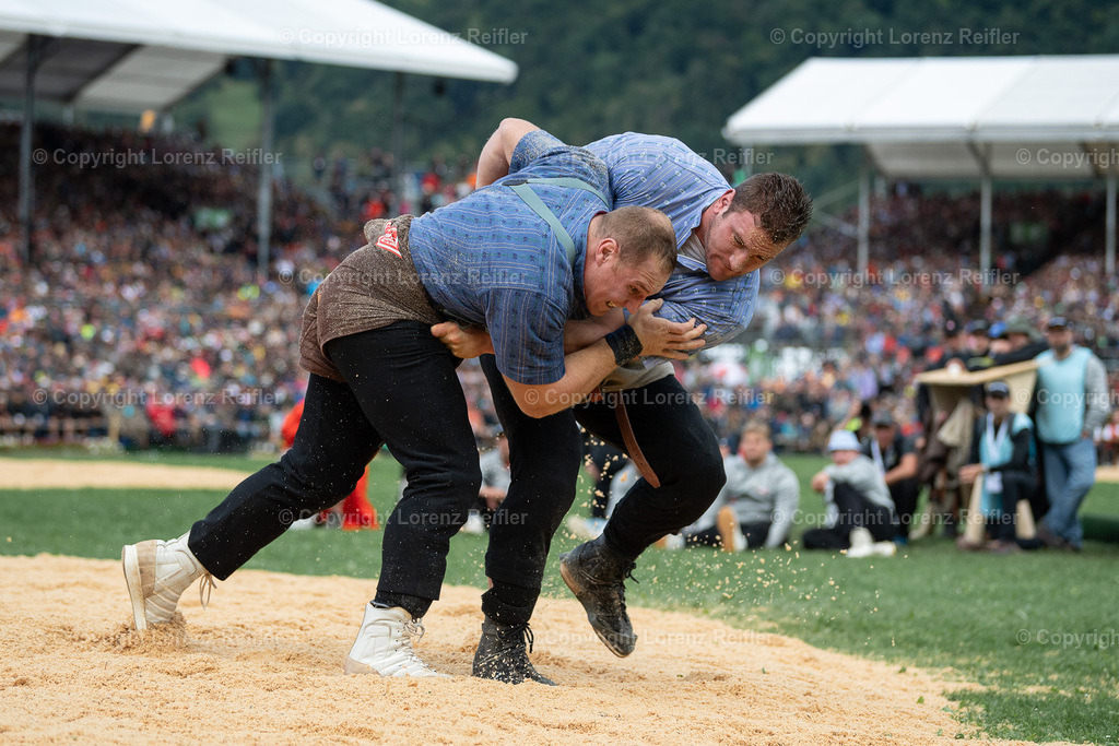 Schwingen -  ESAF Samstag 2025 | Mollis, 30.8.25, Schwingen - ESAF Samstag.Orlik Armon (r, Maienfeld), Wicki Joel (l, Sörenberg)