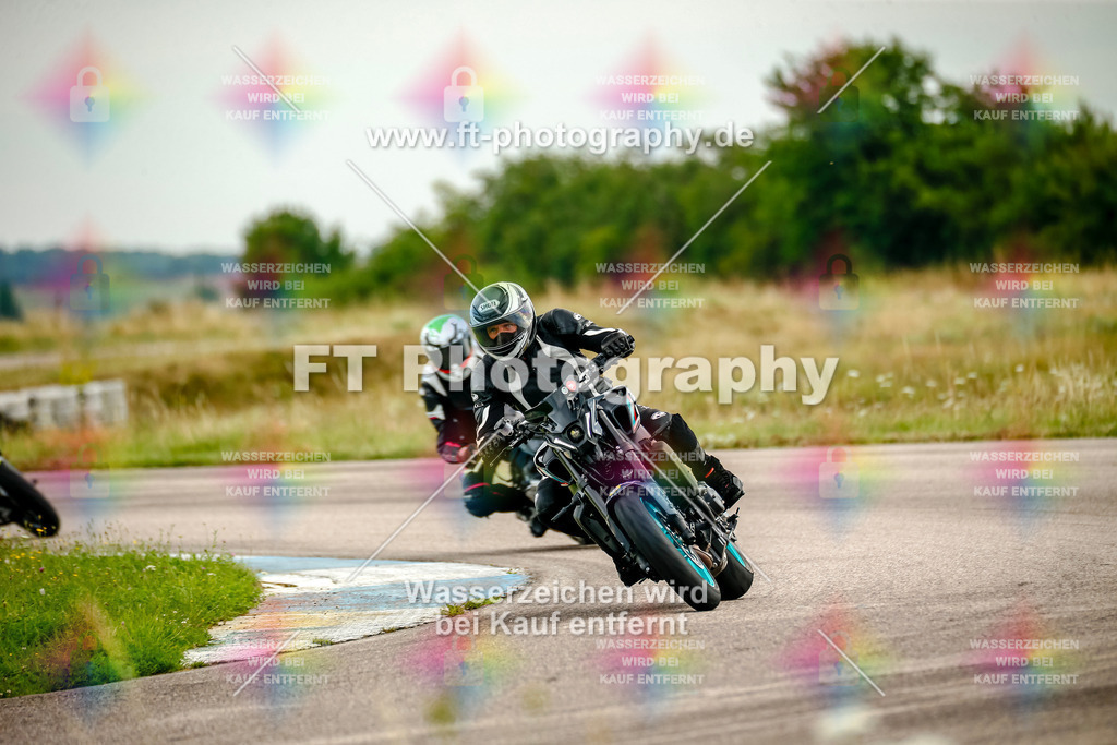 Chambley Juli-2125 | Hier findet Ihr Bilder von Touristenfahrten auf der Nürburgring Nordschleife oder von anderen Veranstaltungen die ich besucht habe. Viel Spass beim Durch Schauen 