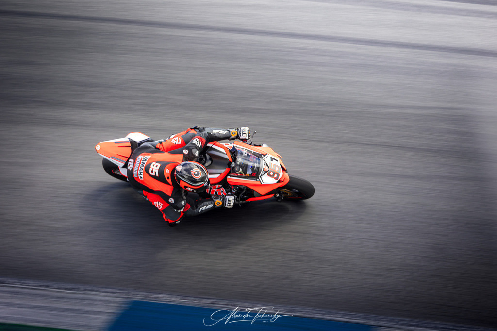 Ducati Trackday Hockenheimring 2026 | Entdecken Sie die faszinierende Welt von Alexander Tschuncky Arts: Kreative Fotografie, atemberaubende Automobilkunst und hochwertiger Bilderdruck. Lassen Sie sich inspirieren! - Realisiert mit Pictrs.com