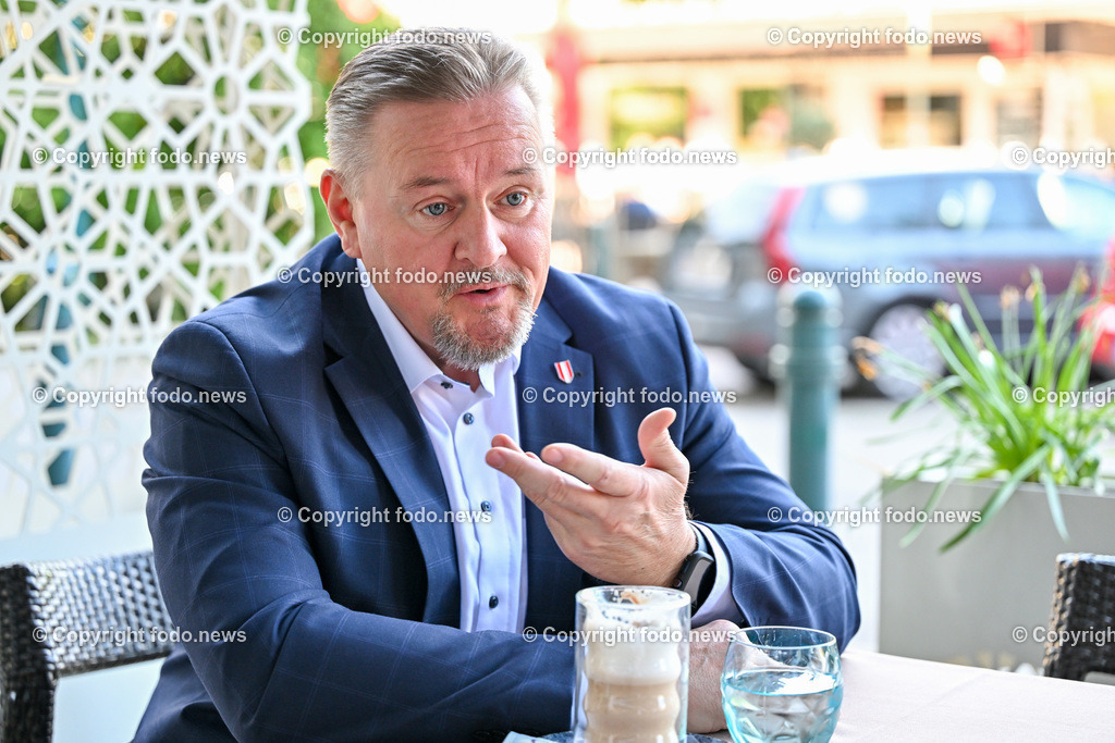 Roman Haider (FP_ Abgeordneter zum Europaeischen Parlament)_ 29.04.2024-10 | 29.04.2024, Linz, AUT, Linz, im Bild Roman Haider (FP, Abgeordneter zum Europaeischen Parlament)