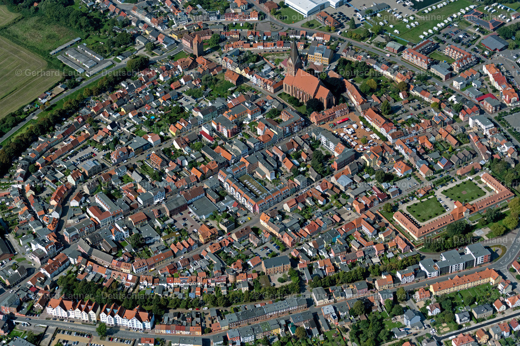 4061760 | BARTH 08.09.2021 Altstadtbereich und Innenstadtzentrum in Barth im Bundesland Mecklenburg-Vorpommern, Deutschland. Weiterführende Informationen bei: Stadt Barth. // Old Town area and city center in Barth in the state Mecklenburg - Western Pomerania, Germany. Further information at: Stadt Barth. Foto: Gerhard Launer