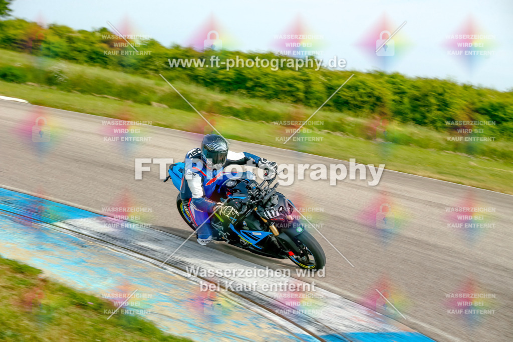 _MOT0975 | Hier findet Ihr Bilder von Touristenfahrten auf der Nürburgring Nordschleife oder von anderen Veranstaltungen die ich besucht habe. Viel Spass beim Durch Schauen 