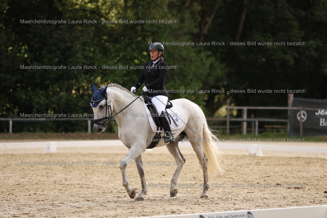 HG9A0449 | laurarinckfotografie - Realisiert mit Pictrs.com