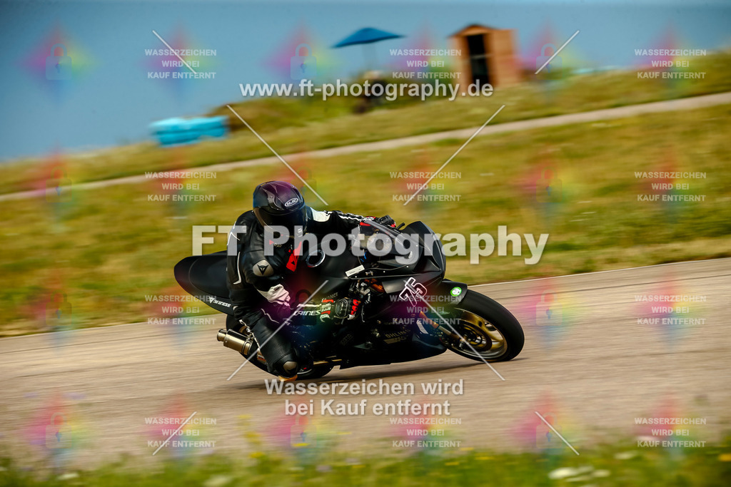 Chambley Juli-0796 | Hier findet Ihr Bilder von Touristenfahrten auf der Nürburgring Nordschleife oder von anderen Veranstaltungen die ich besucht habe. Viel Spass beim Durch Schauen 