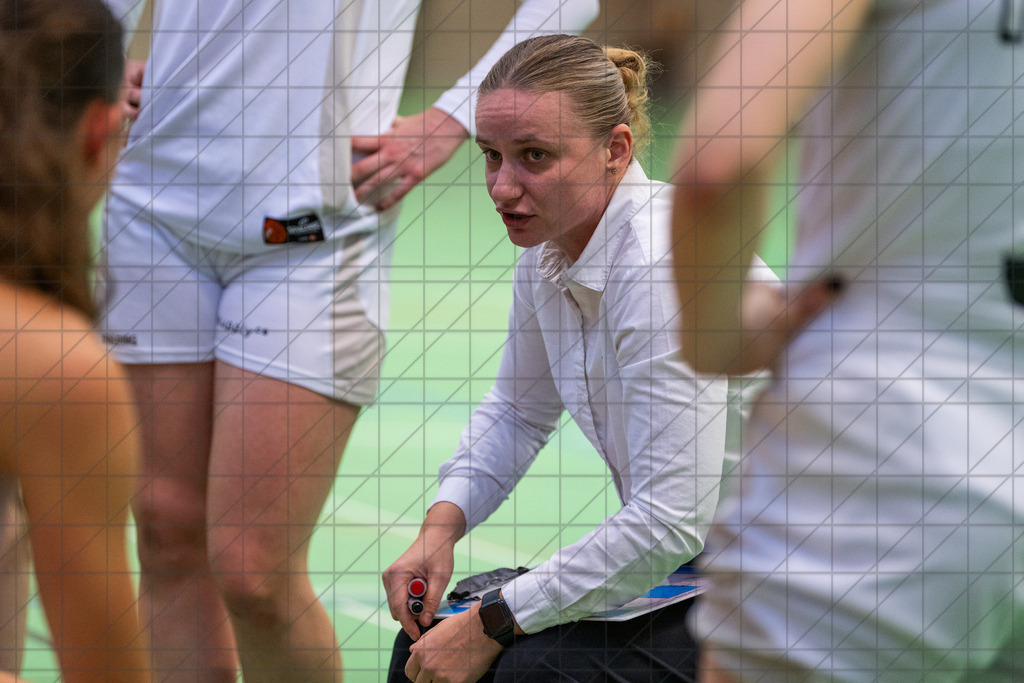2. DBBL Nord 25/26 | Spieltag 04 | BBC Osnabrück vs. TuS Lichterfelde | 12.10.25: 2. DBBL Nord 25/26 | Spieltag 04 | BBC Osnabrück vs. TuS Lichterfelde / Osnabrück / Deutschland  //   CREDIT:www.bullenfotos.de, Martin König, Hörner Weg 40, D-49078 Osnabrück, +4917663732967 // Nutzung und Weitergabe nur zu den vereinbarten Zwecken. Presseanfragen an Ersteller. Alle Rechte beim Ersteller. Honorierung nach MFM. - Realisiert mit Pictrs.com
