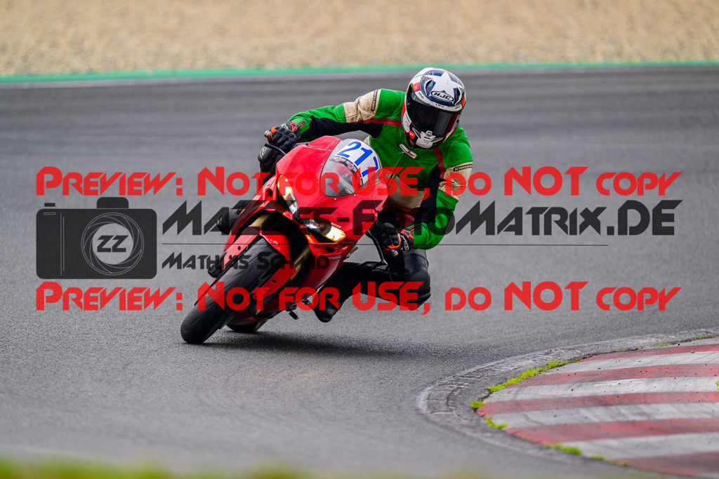 MaZZes_FotoMatrix_240724_6007705_4133 | BLAU