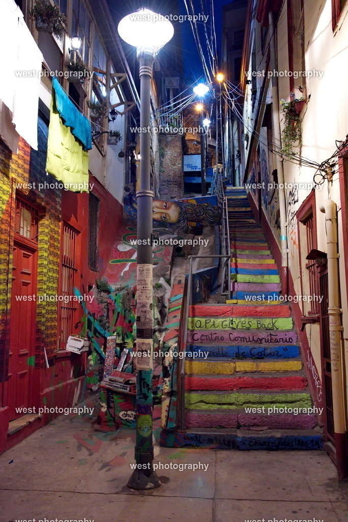 Valparaiso Alley - CHI 2014 | west photography - Realisiert mit Pictrs.com