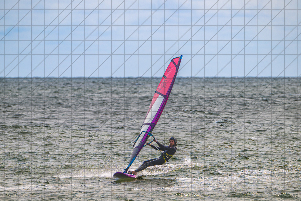 Windsurfing; div. unknown People | Hvide Sande, Denmark, 08.06.25: Windsurfing; div. unknown People —  CREDIT:www.bullenfotos.de, Martin König, Hörner Weg 40, D-49078 Osnabrück, +4917663732967 — Nutzung und Weitergabe nur zu den vereinbarten Zwecken. Presseanfragen an Ersteller. Alle Rechte beim Ersteller. Honorierung nach MFM. - Realisiert mit Pictrs.com