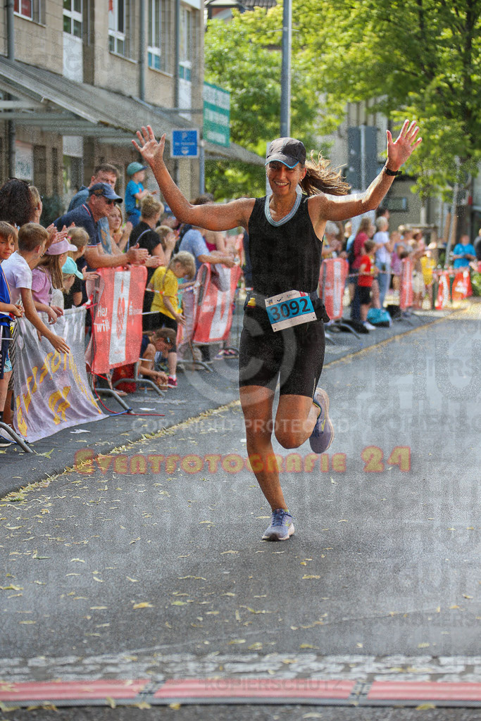 220625_1647_EX1_5003 | Sportfotografie im Rhein-Sieg Kreis, Köln, Bonn, NRW, Rheinland Pfalz, Hessen, etc. Unser Tätigkeitsfeld umfasst den Laufsport vom Volkslauf über den Marathon, Duathlon, Triathon bis zum Ultralauf wie Kölnpfad Ultra oder Schindertrail.