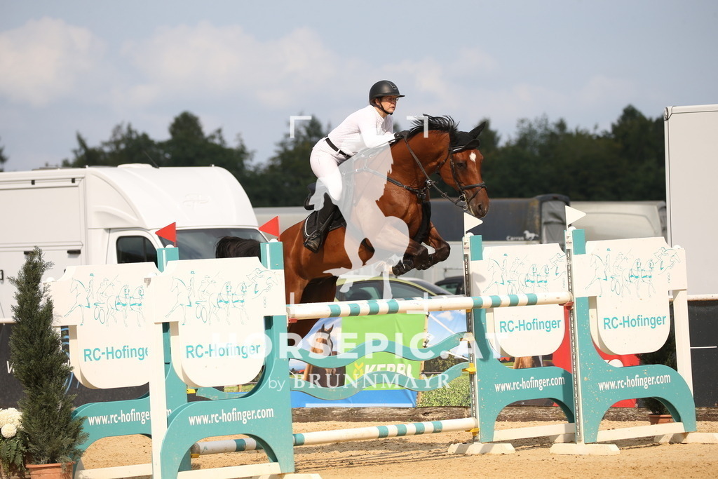 DL2Q5018 | Willkommen bei Brunnmayr - Design & Fotografie – Ihrem Spezialisten für Reitturniere und Pferdeveranstaltungen in Oberösterreich, Salzburg und Bayern! Seit über 17 Jahren sind wir leidenschaftlich dabei.